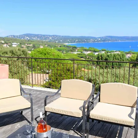 Sea-facing With Pool Apartamento