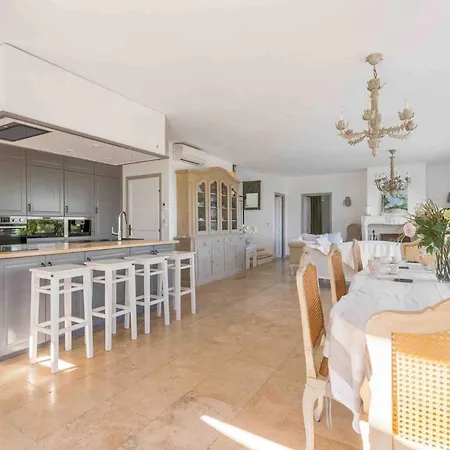 Apartamento Sea-facing With Pool Cavalaire-sur-Mer